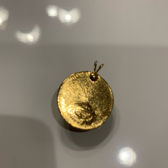 Vintage Trifari Gold and Cream Butterfly Pendant - Picture 4 of 7